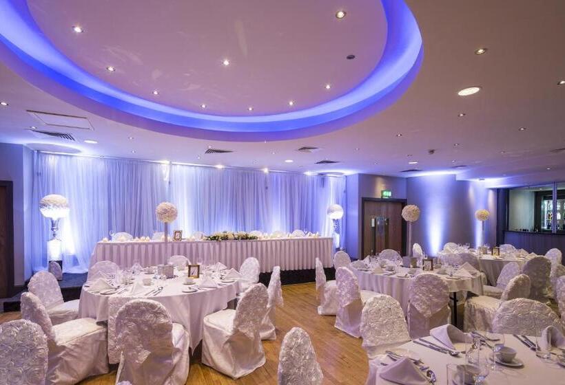 The Enniskillen Hotel And Motel