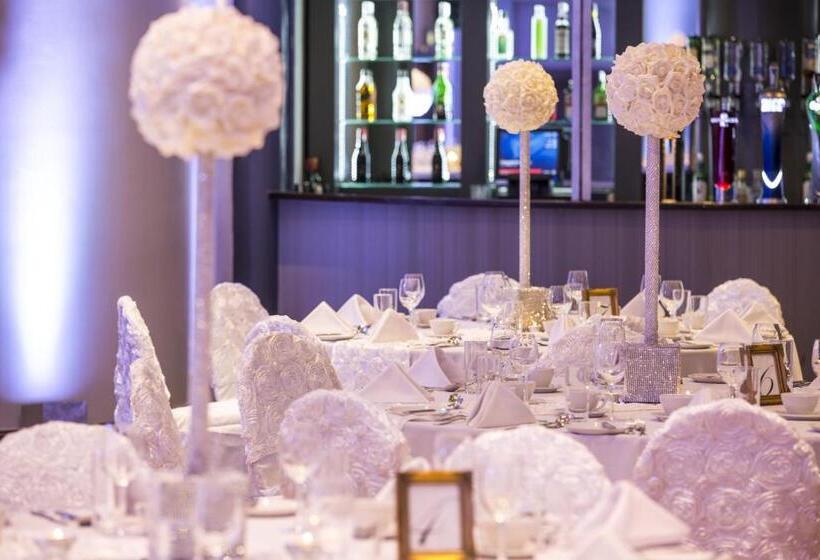 The Enniskillen Hotel And Motel