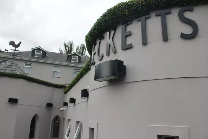 The Enniskillen Hotel And Motel