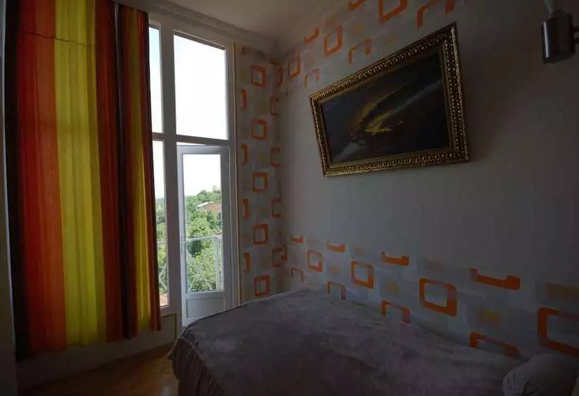 هاستل Lelis Guest House