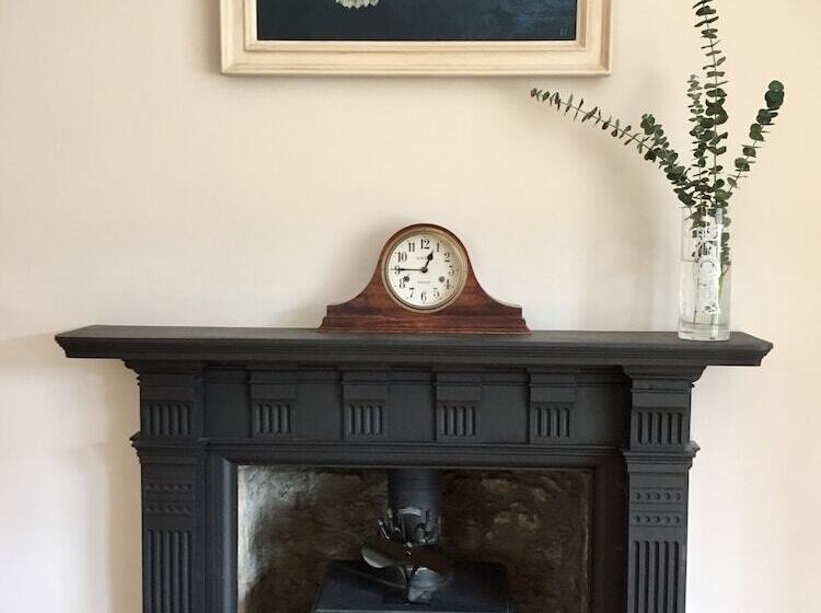 تختخواب و صبحانه Fernbank House