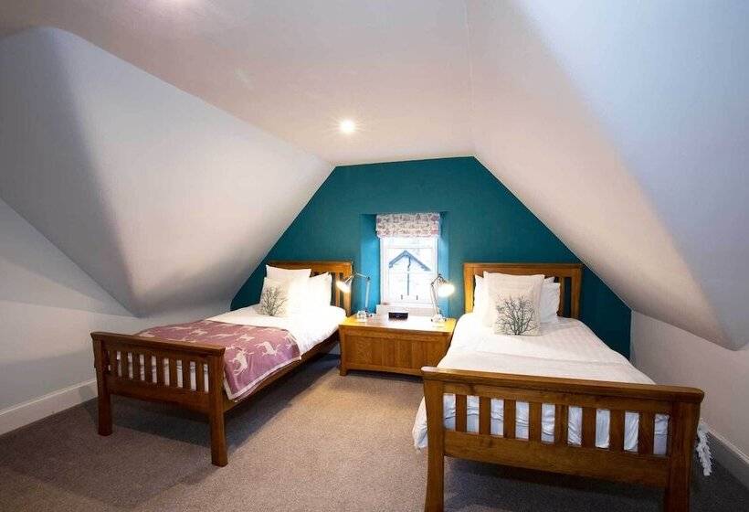 تختخواب و صبحانه Fernbank House