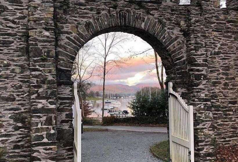 민박 Storrs Gate House