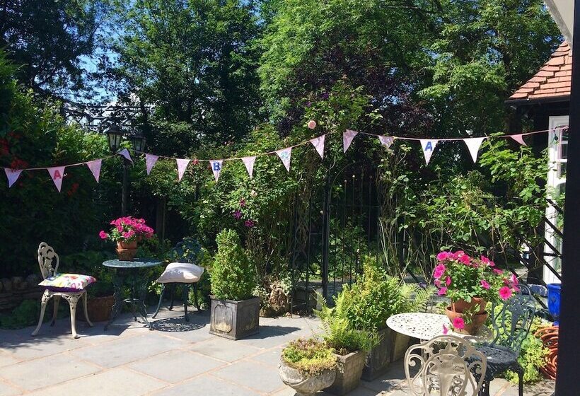 민박 Storrs Gate House