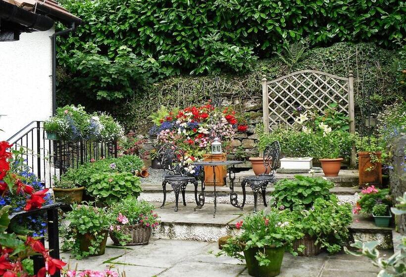 민박 Storrs Gate House