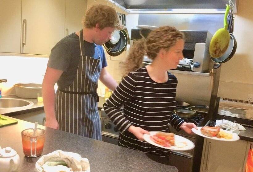 민박 Storrs Gate House