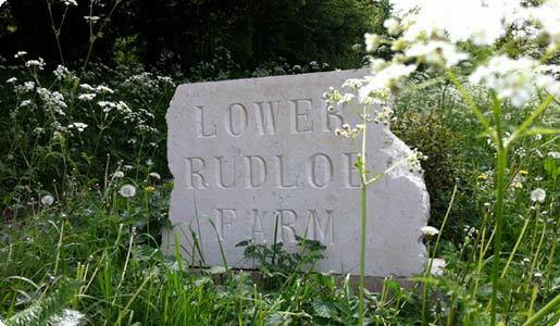 Bed and Breakfast T's At Lower Rudloe Farm