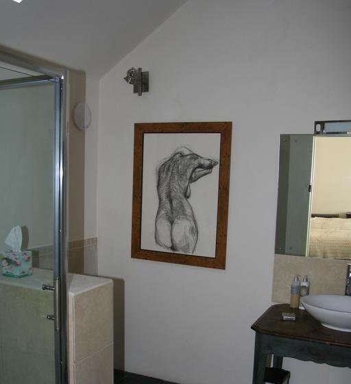 Bed and Breakfast T's At Lower Rudloe Farm