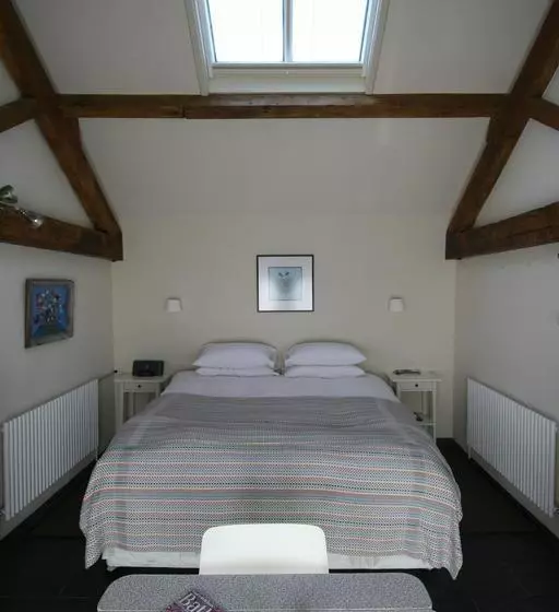 Aamiaismajoitus (B&B) T's At Lower Rudloe Farm