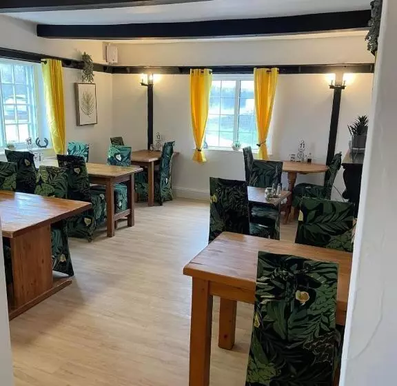 Aamiaismajoitus (B&B) The Billingford Horseshoes