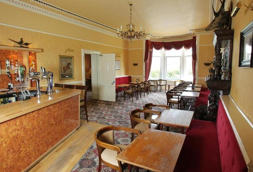 فندق Cressfield Country House