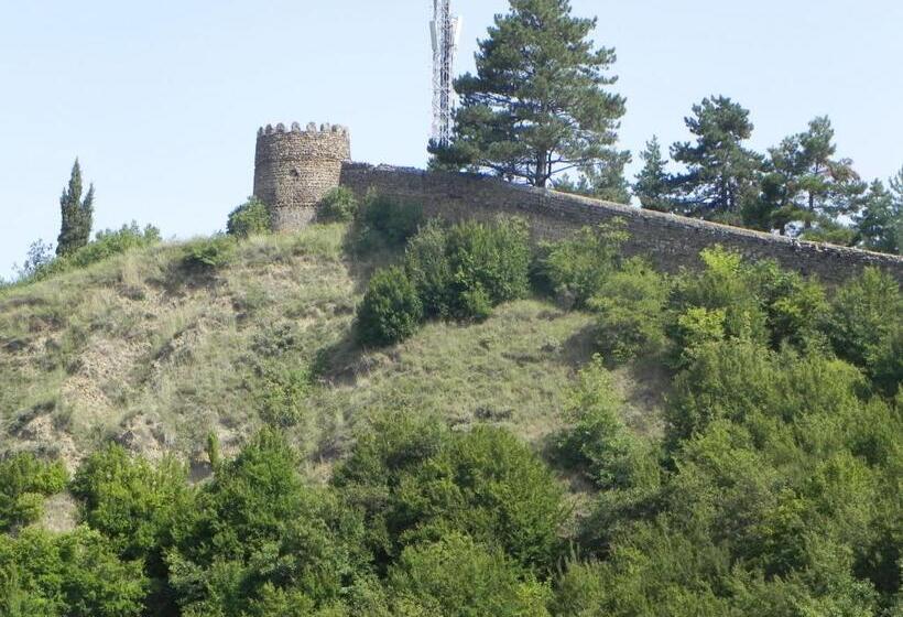 هتل Galavnis Kari