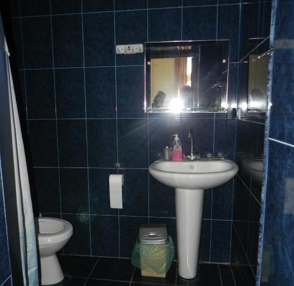 هتل Galavnis Kari