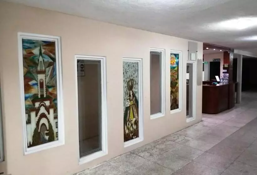 هتل Hostal Pucará