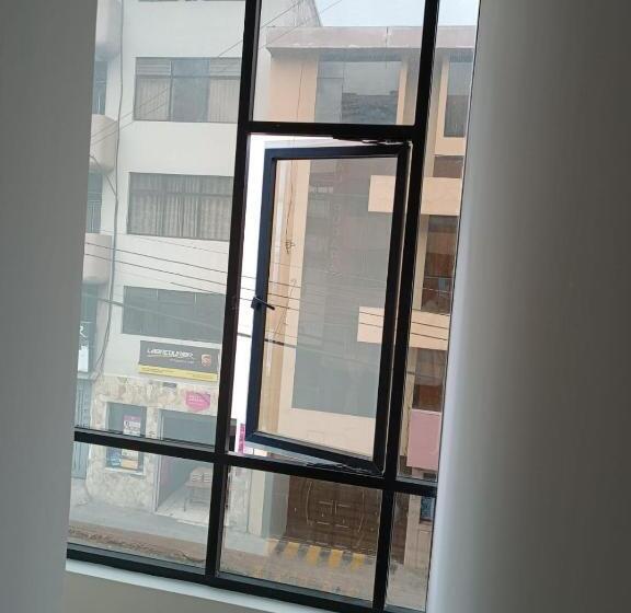 هتل Hostal Pucará