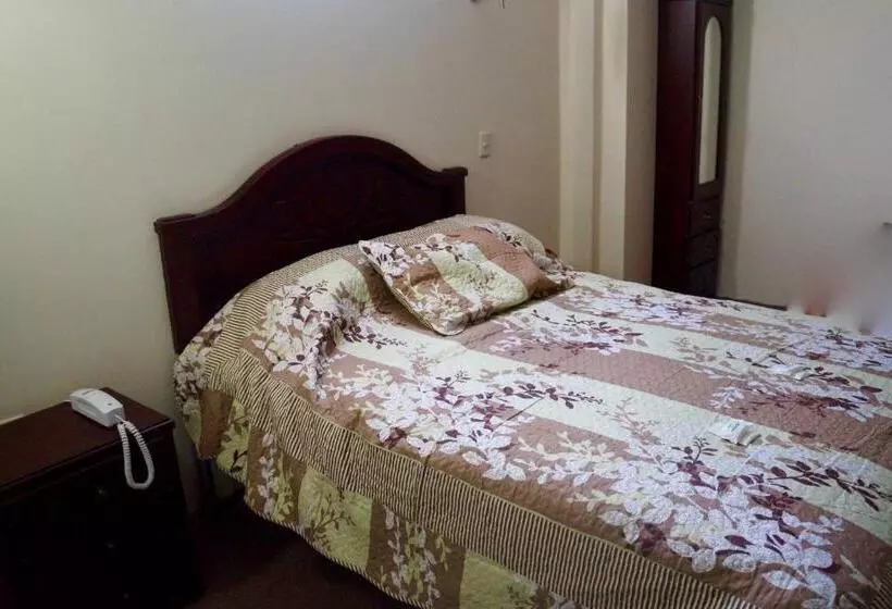هتل Hostal Pucará