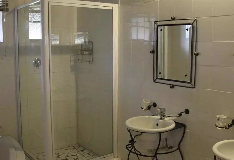 ホテル Maidenhead Country Lodge