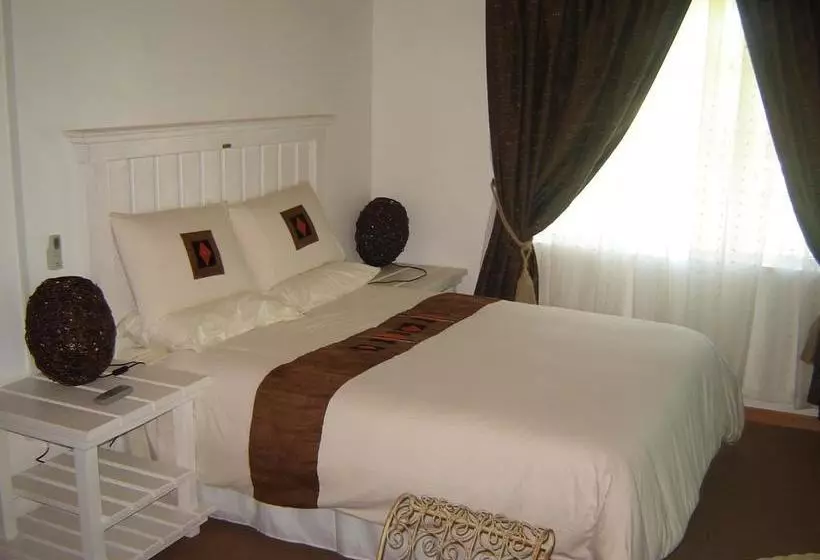 ホテル Maidenhead Country Lodge