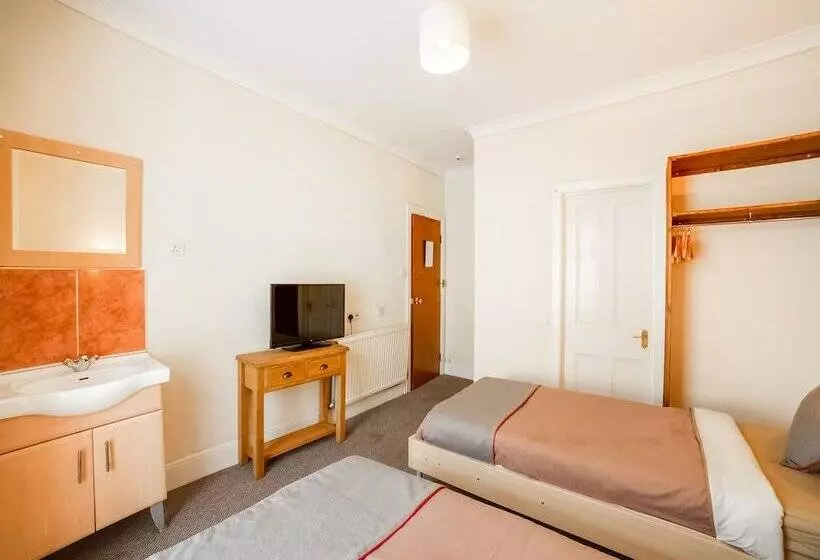 هتل Station Road Inn