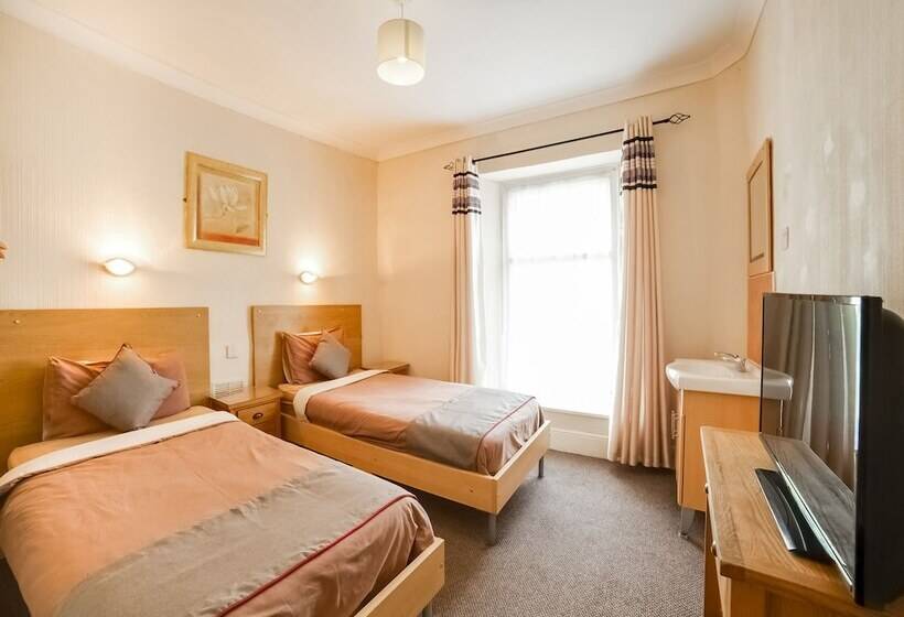 בית מלון כפרי Station Road Inn