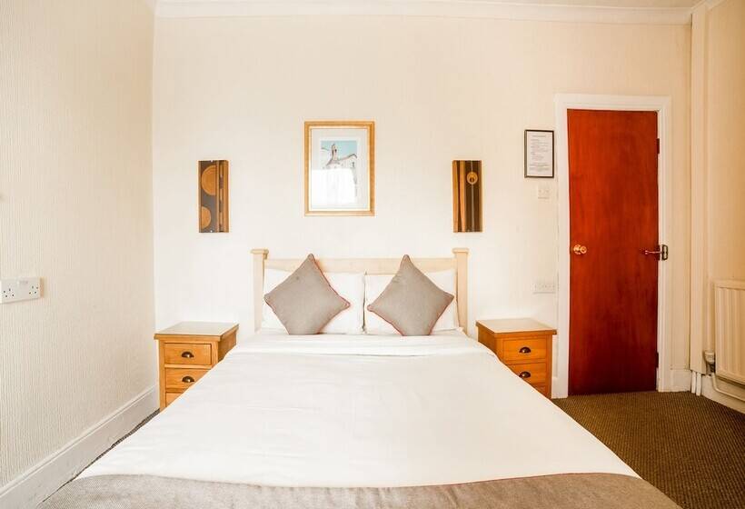 בית מלון כפרי Station Road Inn