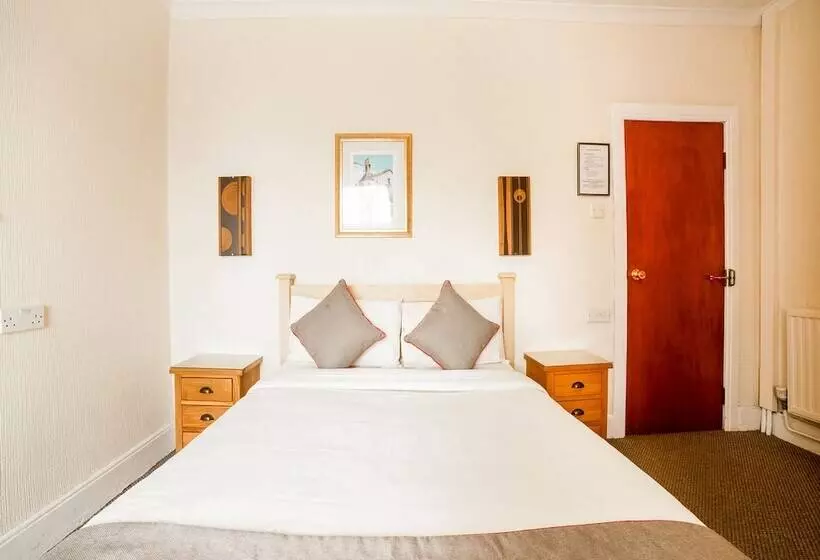 هتل Station Road Inn