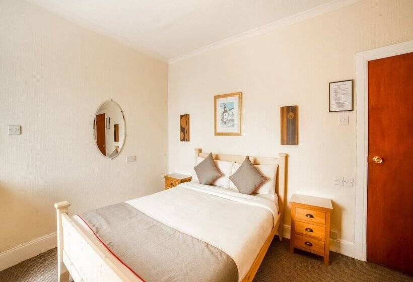 בית מלון כפרי Station Road Inn