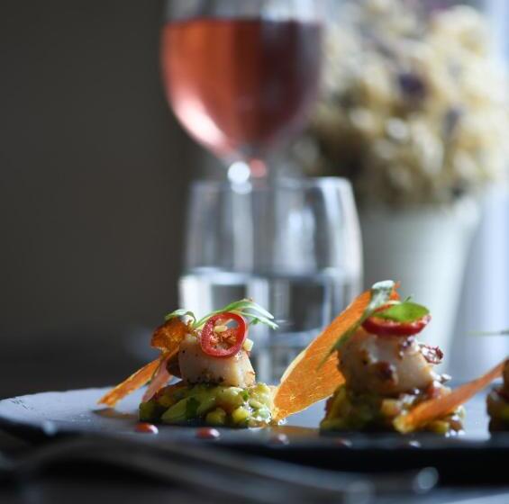 호텔 The Buxted Inn