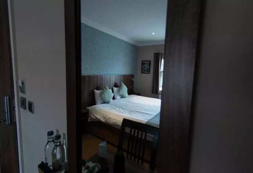 Hotelli The Buxted Inn