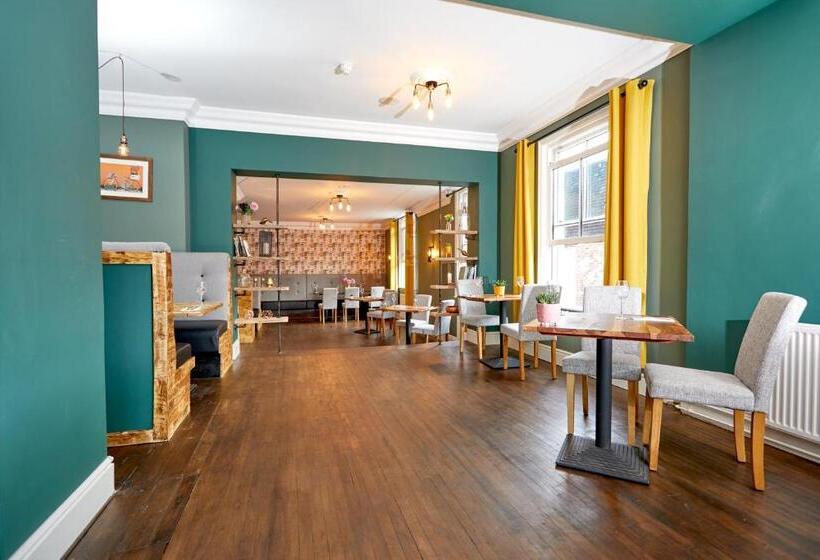 호텔 The Buxted Inn