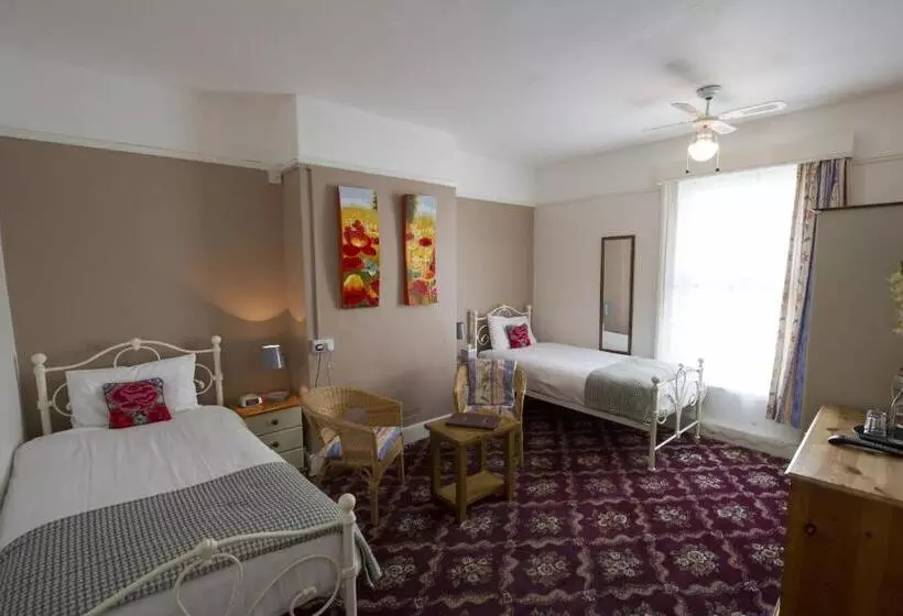 Hotelli The Clifton