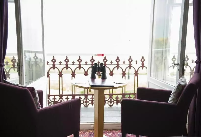 Hotelli The Clifton