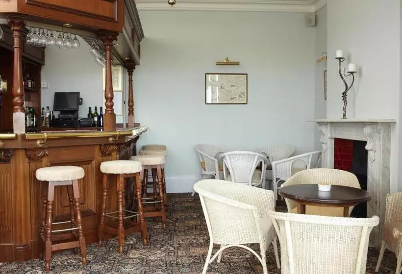 Hotelli The Clifton