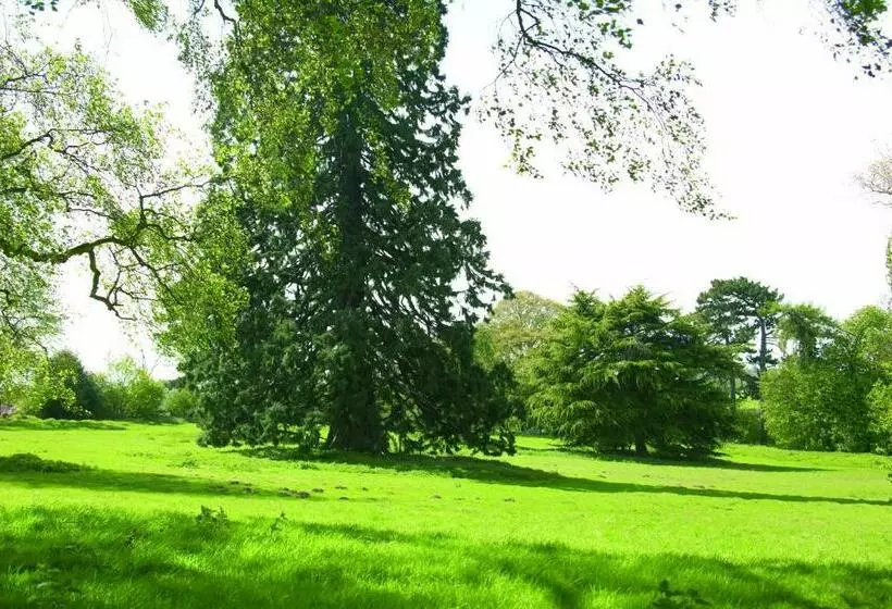 Hotelli Woodland Grange