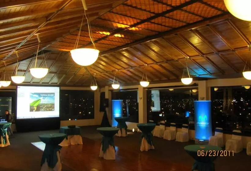 Hotel Zeus