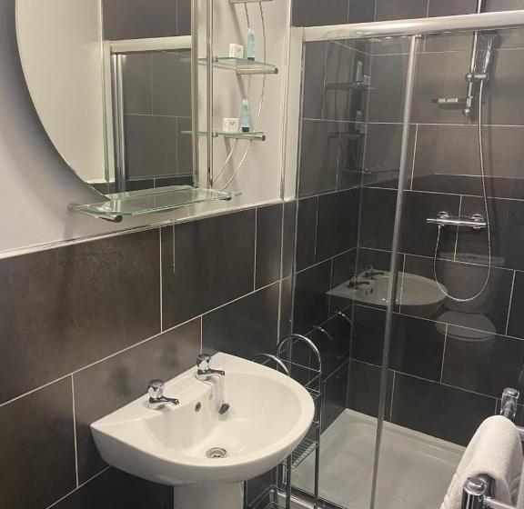 Jeffersons Hotel & Serviced Apartments