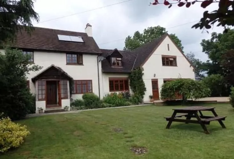 Larkrise Cottage Bed And Breakfast