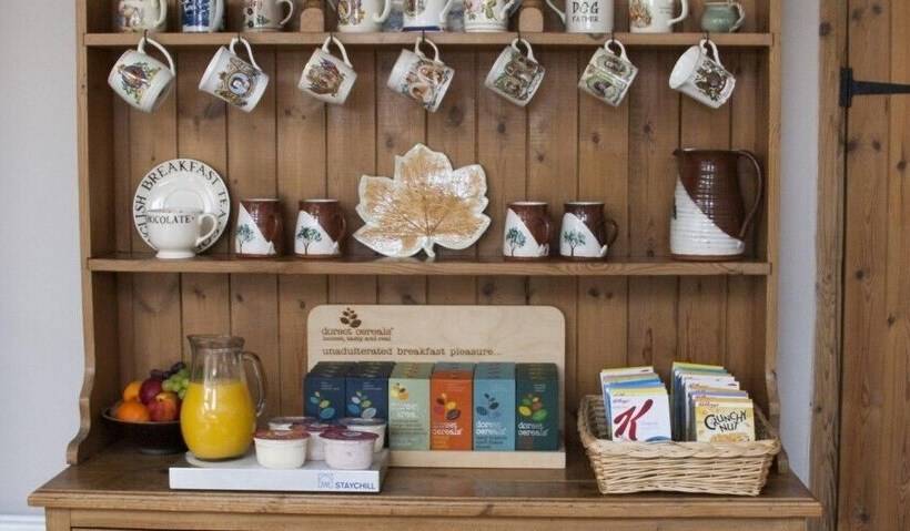 Larkrise Cottage Bed And Breakfast