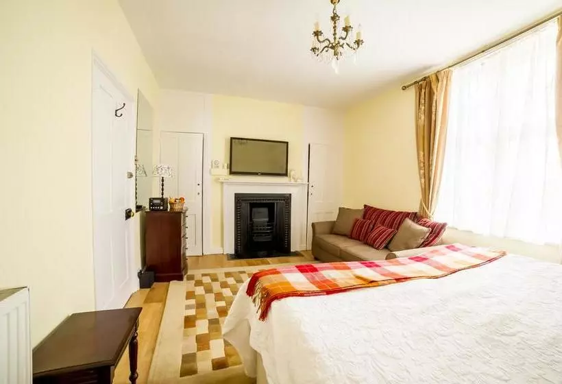 Molland Manor House Bed & Breakfast