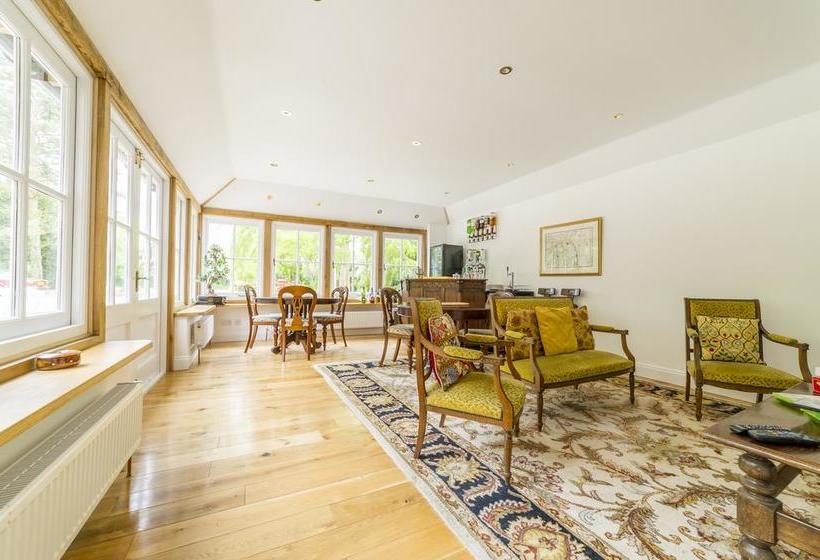 Molland Manor House Bed & Breakfast