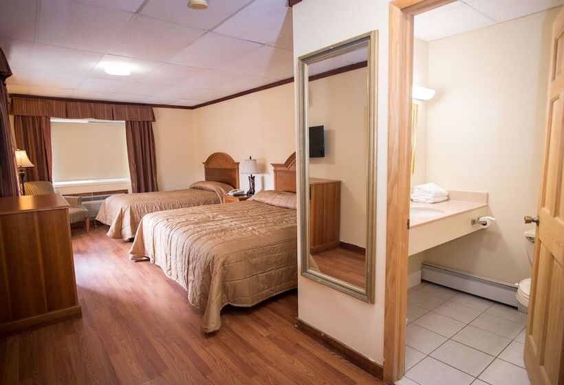 אתר נופש Pine Ridge Dude Ranch