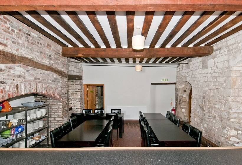 Yha Beverley Friary   Hostel