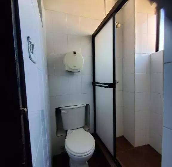 Retkeilymaja Hostal Juana De Arco