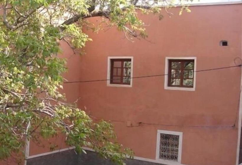 فندق فئة نجمة واحدة Dar Atlas