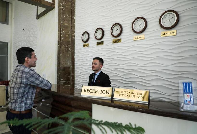 هتل Bokhtar Apart