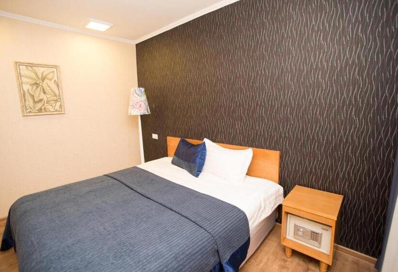 هتل Grushevy Hospitality Boutique