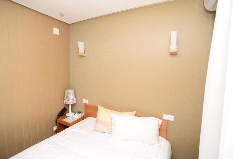 هتل Grushevy Hospitality Boutique