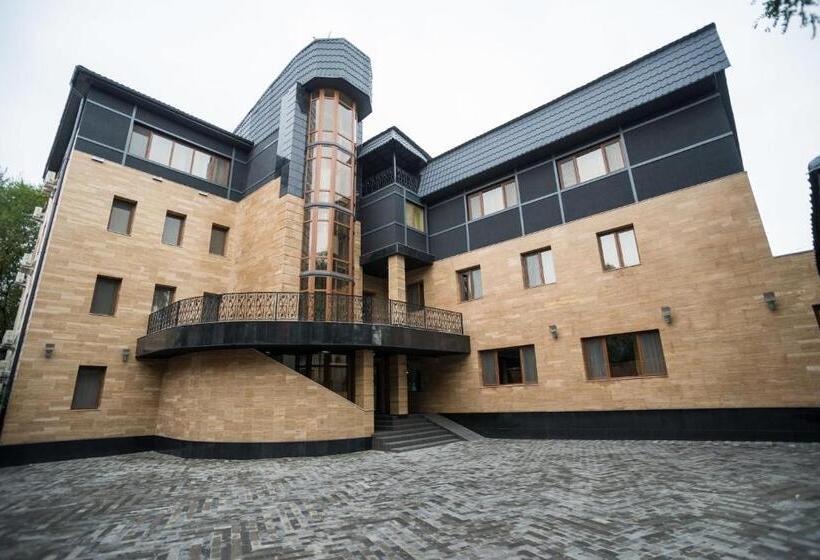 هتل Grushevy Hospitality Boutique