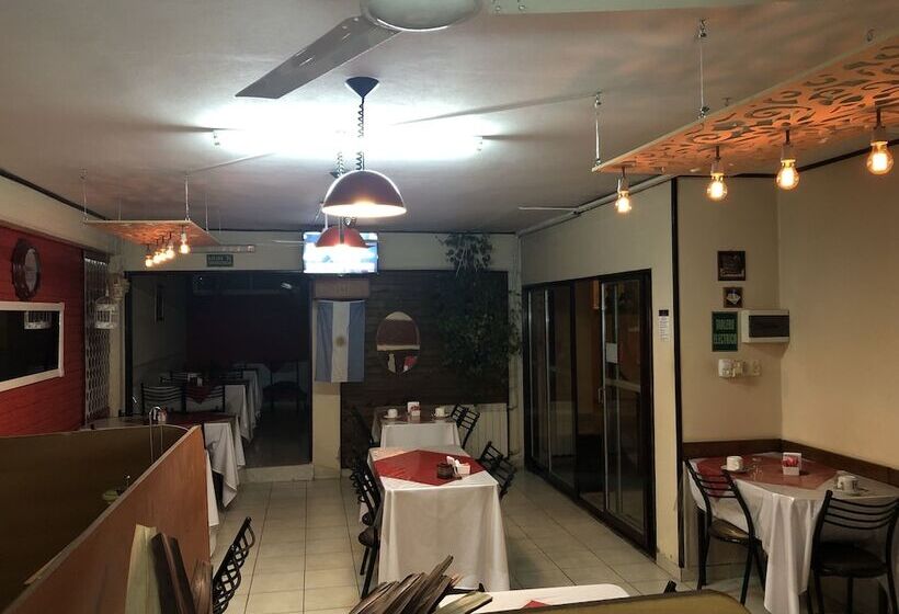 בית מלון כפרי Ideal