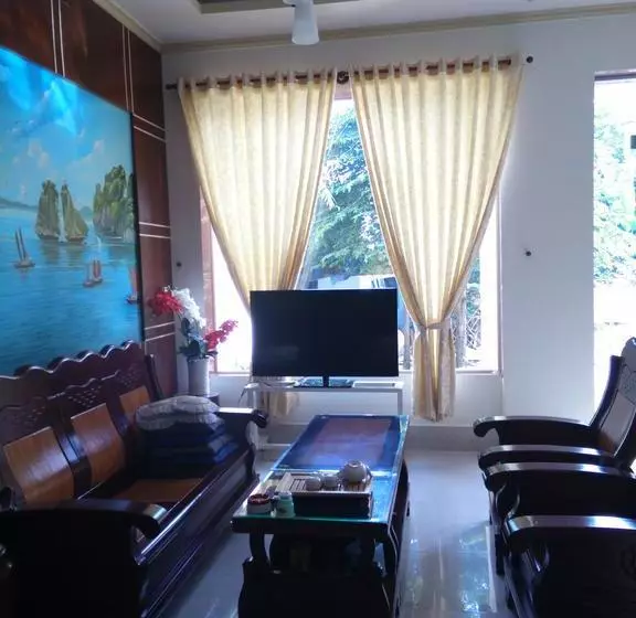 هتل Lam Hoang